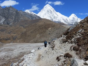 Last stretch before reaching Lobuche